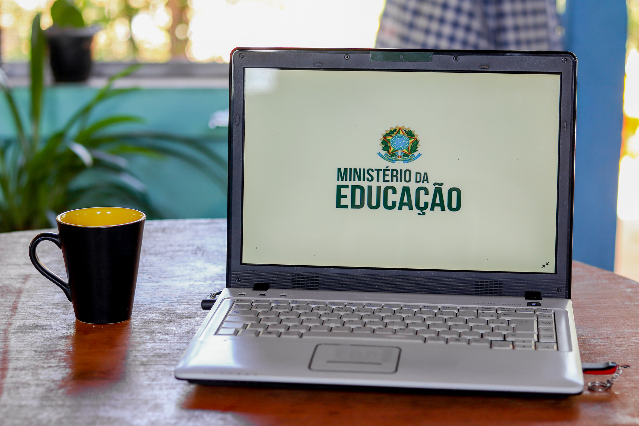 Atenção professor! MEC libera cursos gratuitos para turbinar sua carreira!