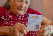 Vitória! Idosos com dívidas recebem grande PRESENTE do Governo, confira