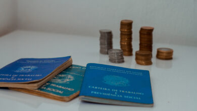 Auxílio para donas de casa LIBERADO? Veja o que diz o governo!