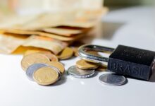 De cair do cavalo! Anúncio do governo sobre BLOQUEIO em benefícios pega segurados com as calças na mão