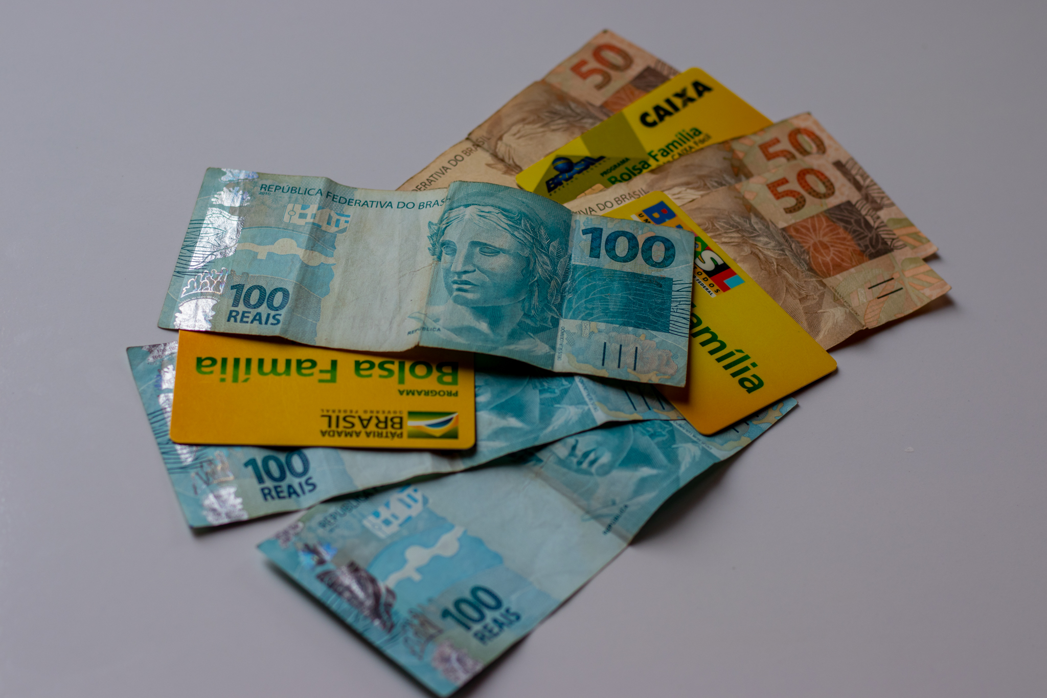 Finalmente APROVADO? Descubra se o Governo Federal vai PAGAR o 13º do Bolsa Família este ano