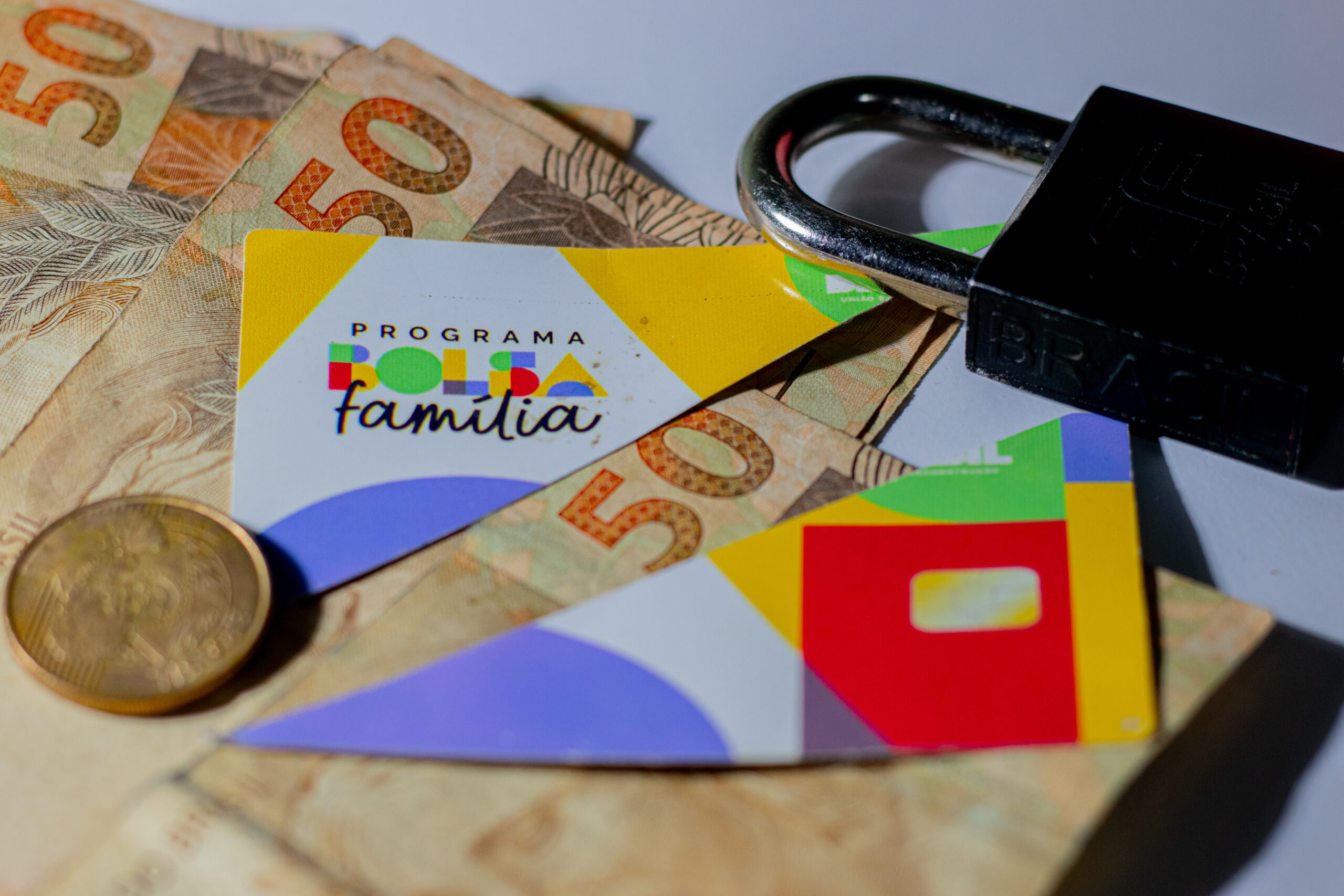 Governo anuncia TRISTE NOTÍCIA para o Bolsa Família nos próximos meses; entenda