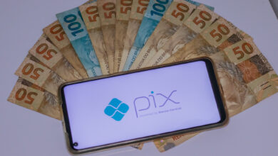 Governo autorizou Pix de R$ 1.412,00 para brasileiros que fazem aniversário nos meses 09 e 10; Confira quem recebe