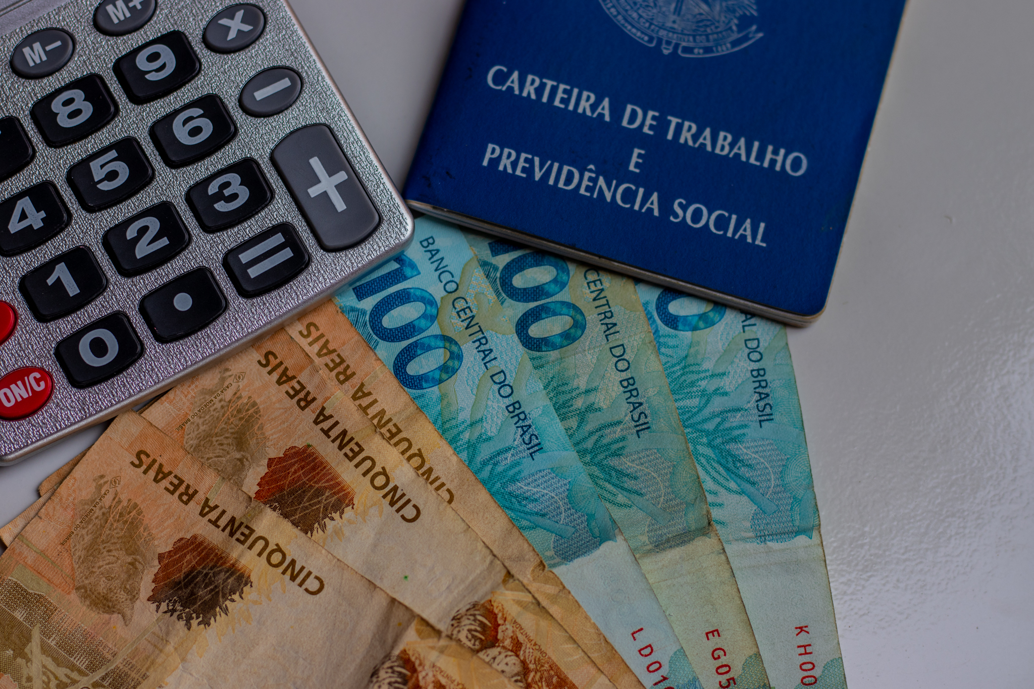 Mas afinal, quanto tempo preciso trabalhar para acessar o SEGURO-DESEMPREGO?