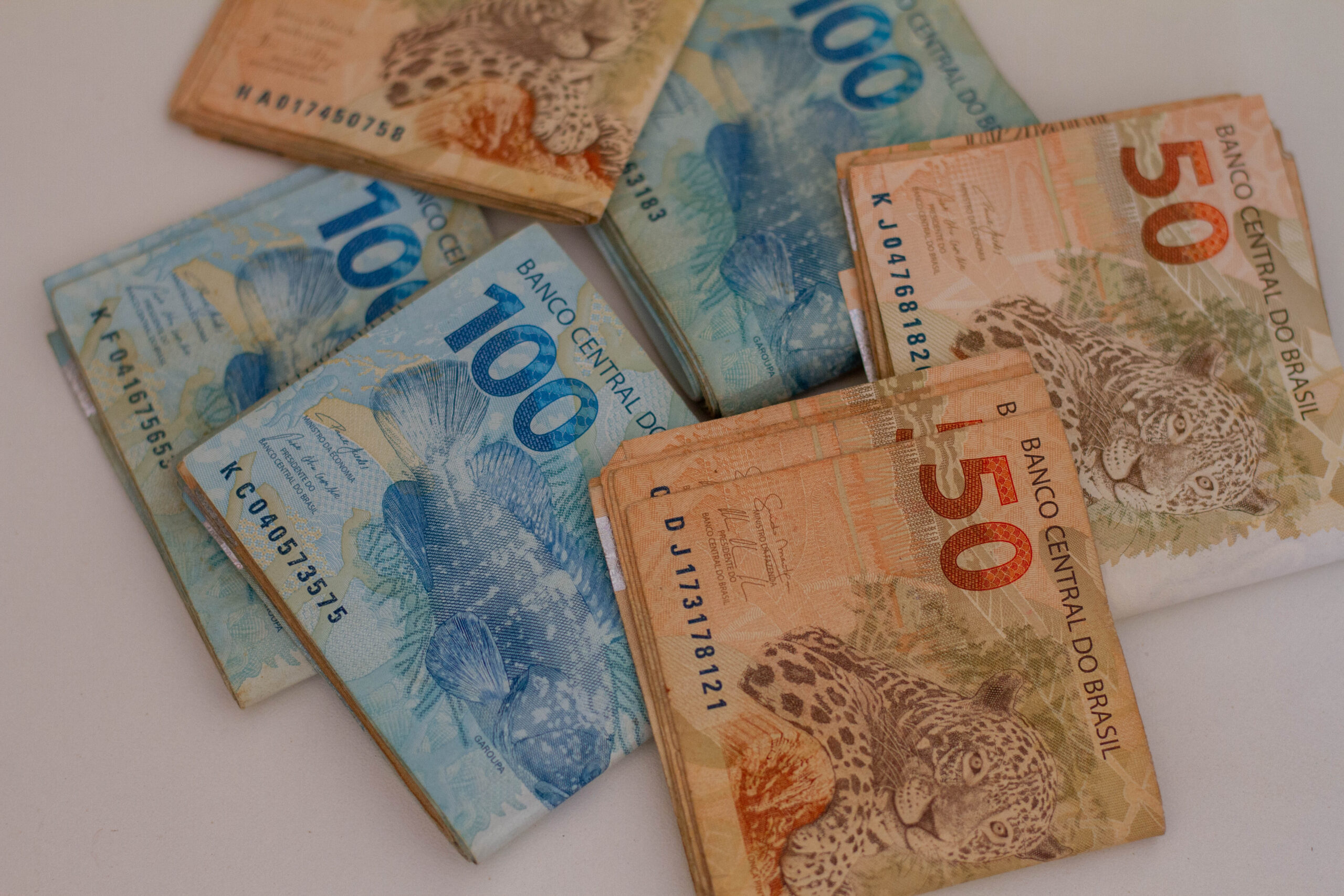 Quer ganhar R$ 850 em JULHO? Confira as exigências para fazer o SAQUE