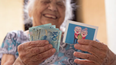 Uma bolada em dinheiro! Idosos +65 poderão SACAR até R$ 16 MIL; saiba como