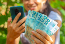 Auxílio para Mães Confira a Nova Data de Repasse do Benefício