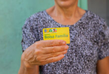 Idosos estão na mira de CANCELAMENTO? Veja quais grupos NÃO podem receber o Bolsa Família de jeito nenhum