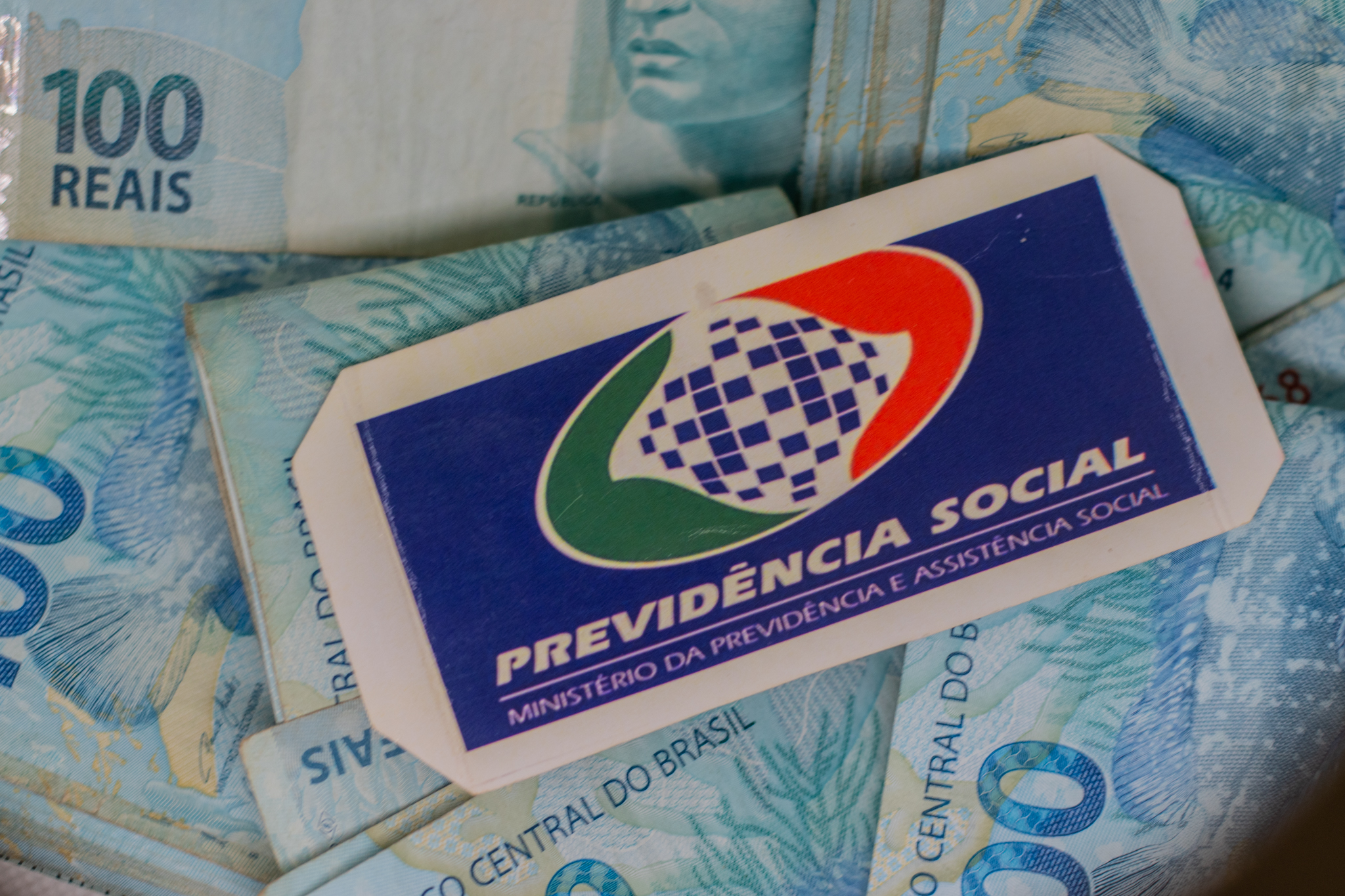 O que acontece se eu parar de contribuir com o INSS depois de 15 anos?