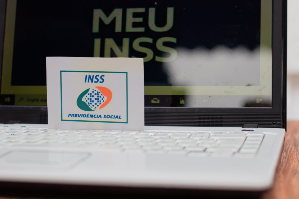 Fila Inss Esperar na fila é coisa do passado! INSS aprova liberação automática de ...