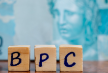 BPC 2025 pode chegar a R$ 1.595 e idade mínima para concessão será aumentada – entenda