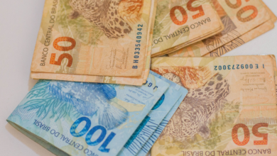 Dinheiro na conta Caixa libera saques de até R$ 3.000 - veja se você tem direito