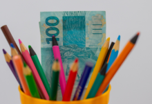 Faltas escolares podem custar o Bolsa Família saiba quantas são permitidas