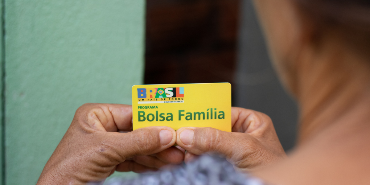 Pessoas que moram sozinhas também têm direito ao Bolsa Família; entenda