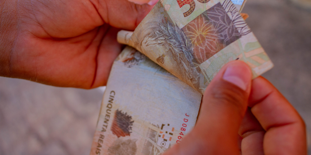Pix de R$ 200 nesta sexta-feira (2012) confira se você tem direito e saque antes que acabe