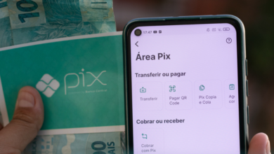 Sem dinheiro na conta Saiba como usar o limite do seu cartão para fazer Pix