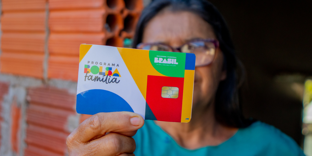 Comprar produtos caros com CPF na nota pode cancelar seu Bolsa Família Confira