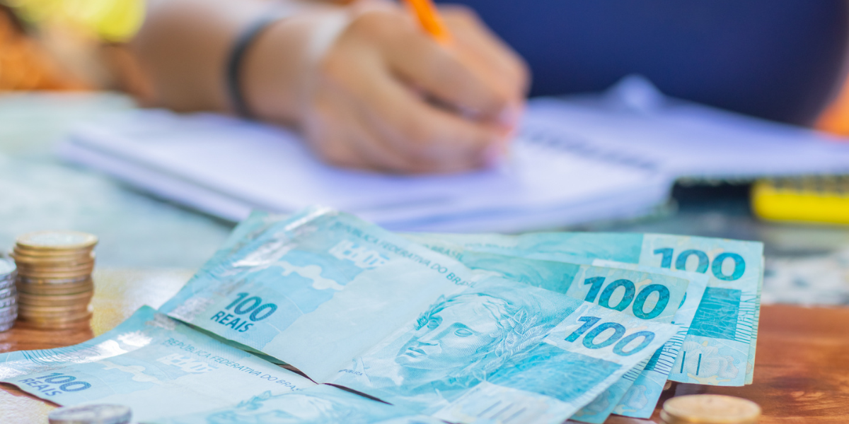 Consignado INSS sofre mudanças com novo teto de juros veja o que isso significa para você