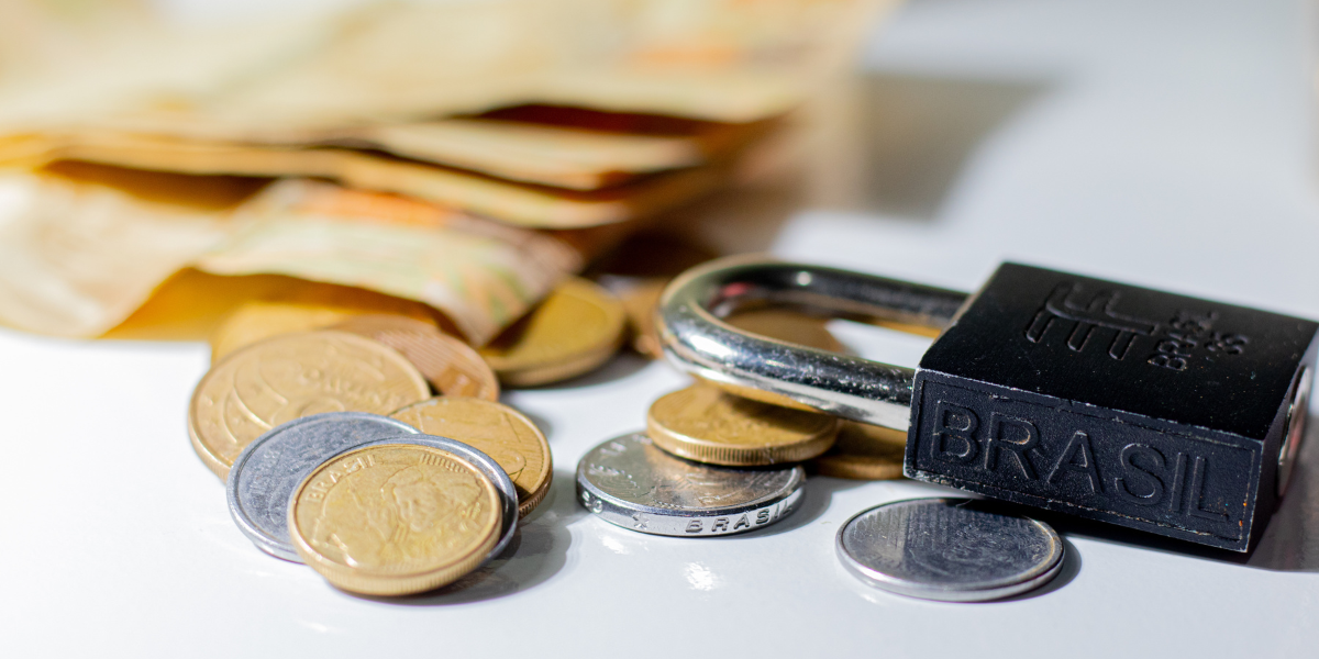 Auxílio-reclusão paga um salário mínimo para todos os presos Descubra a verdade