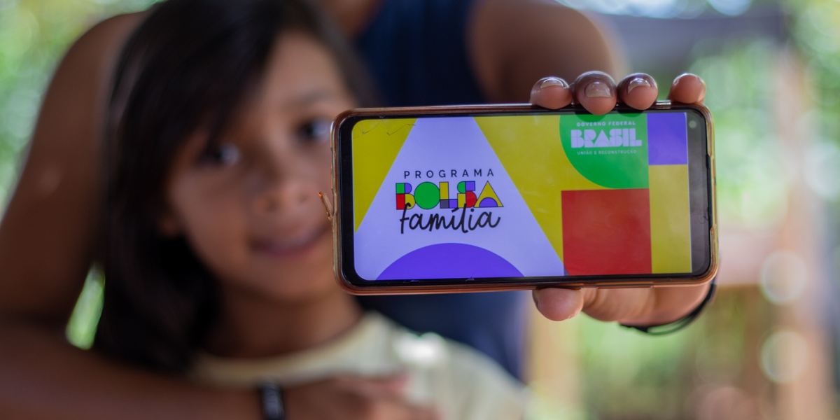 Bolsa Família com valores EXTRAS! Confira quem tem direito