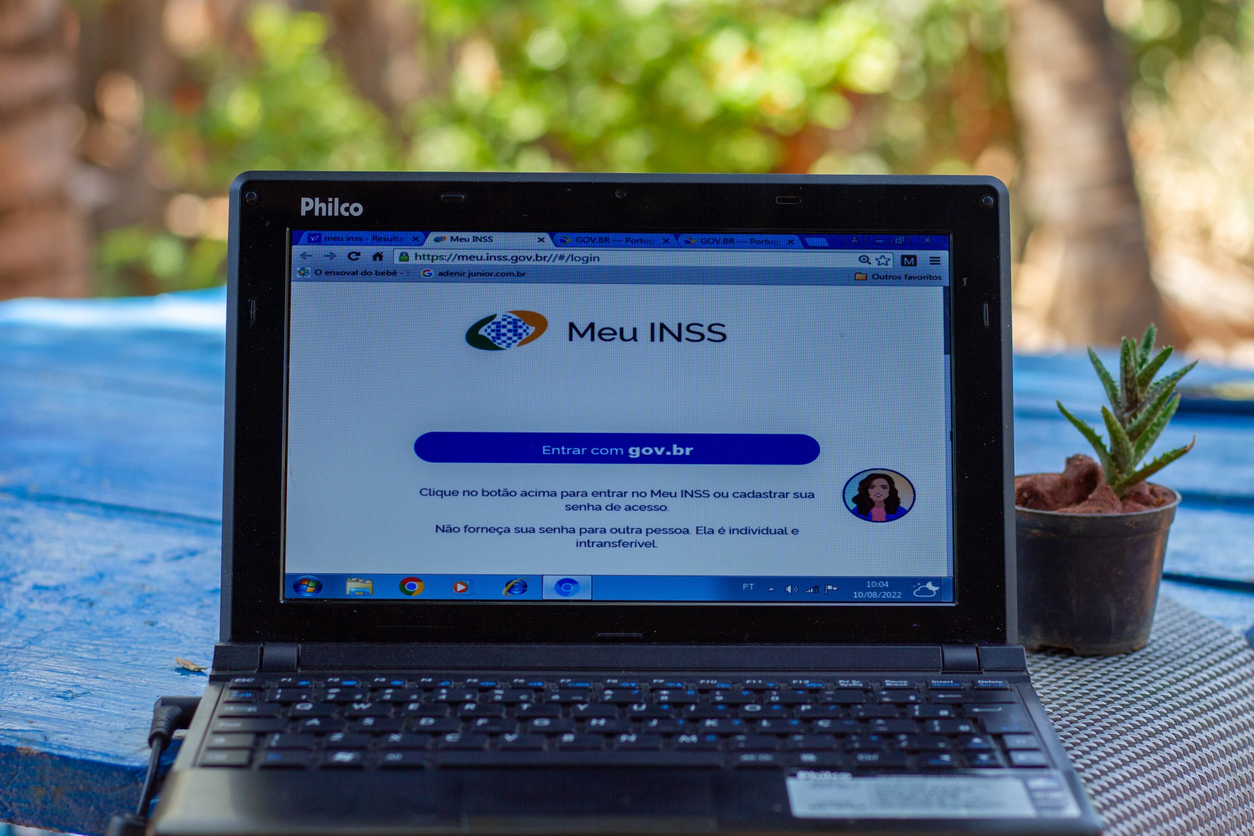 Se você precisa atualizar o BPC, veja a novidade do INSS que vai facilitar isso.
