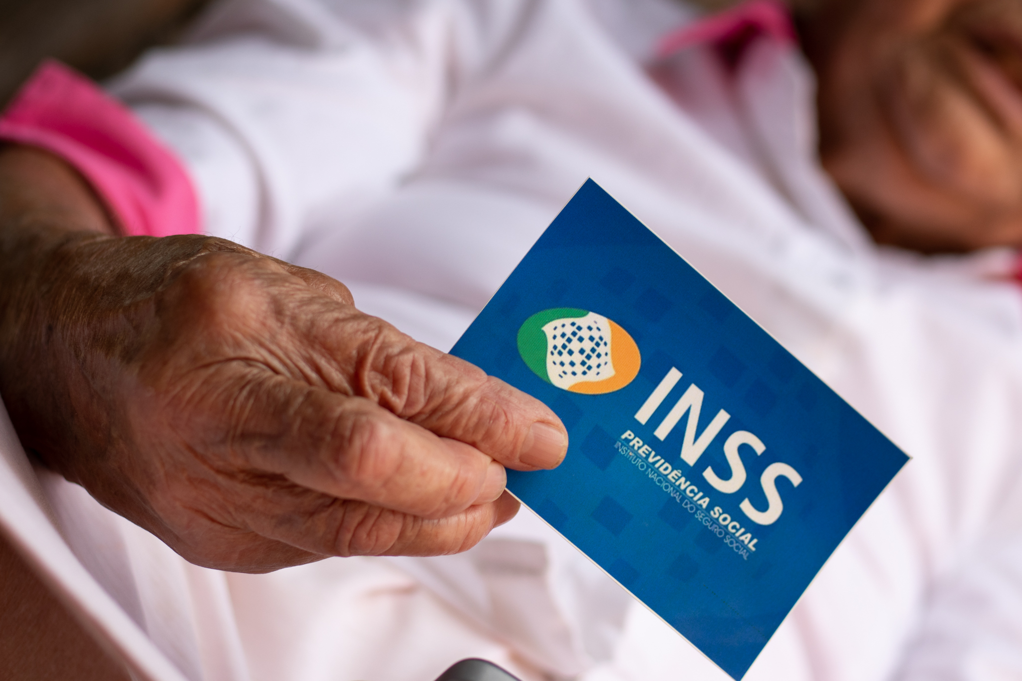 Se você quer se aposentar pelo INSS, pode esquecer o tempo de contribuição mínimo.