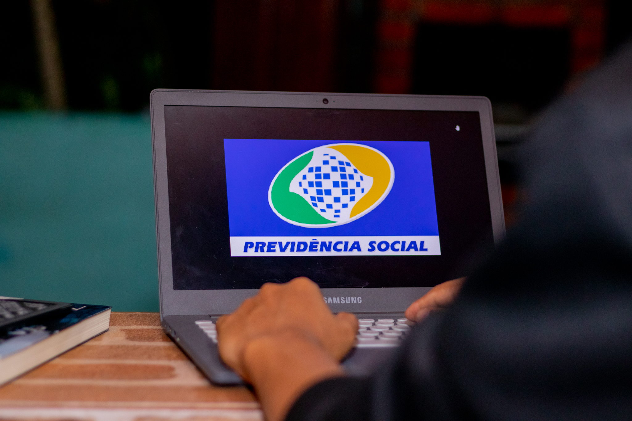Os benefícios do INSS podem sair mais rápido com a ação da Justiça.
