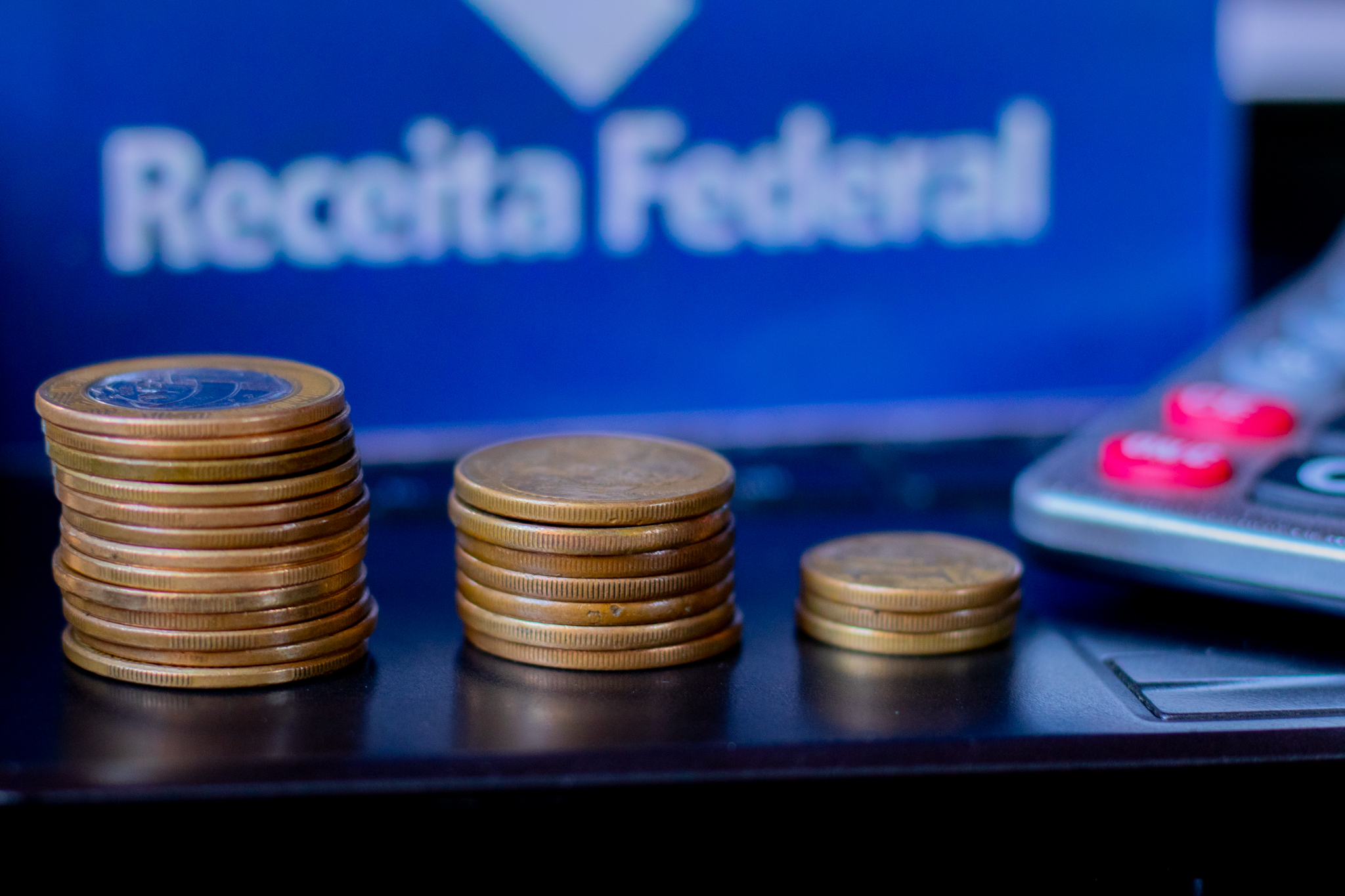 Os brasileiros que declararem o IRPF podem receber a restituição mais cedo dependendo de alguns detalhes.