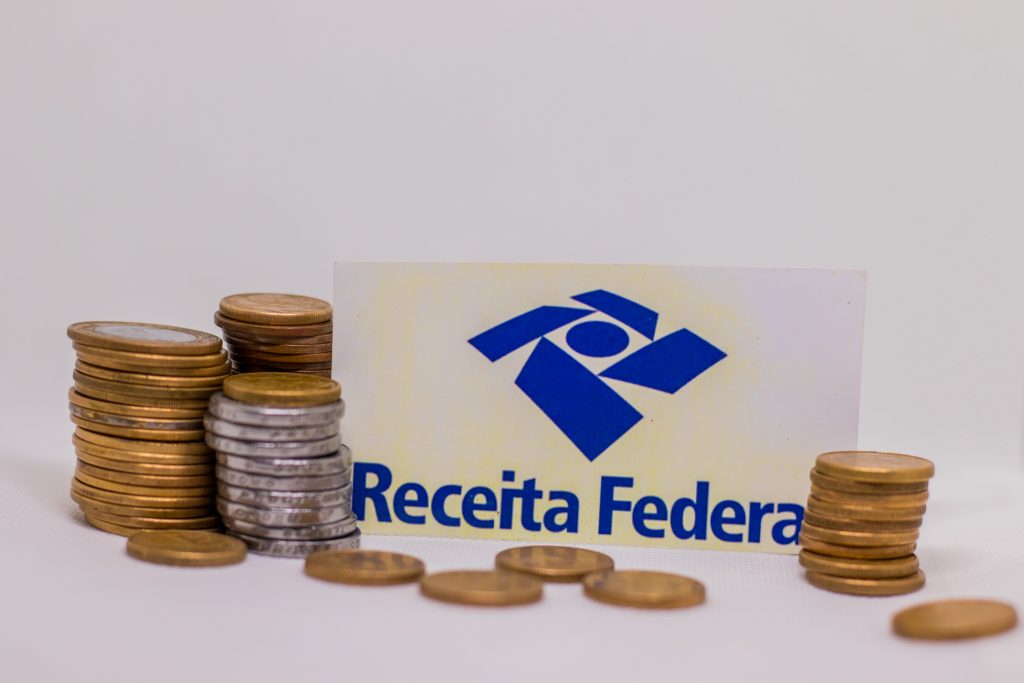 Se você é aposentado, veja se tem direito à nova regra do Imposto de Renda que garante isenção.