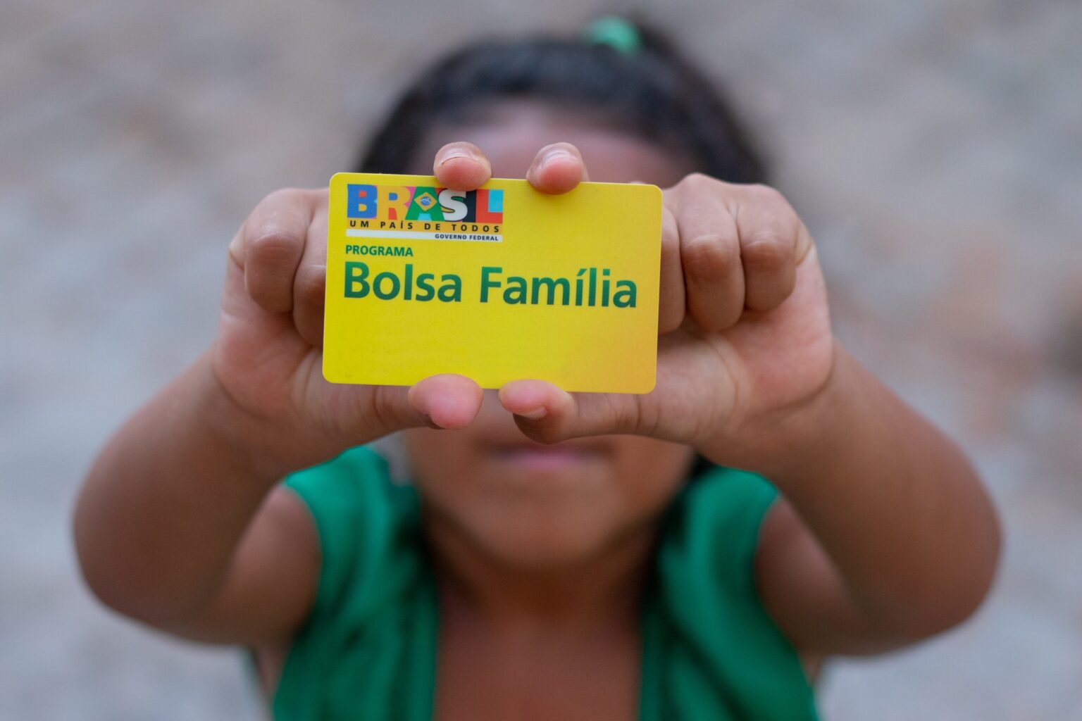 Crianças e jovens em casa? Veja como funciona o Bolsa Família nestes casos!