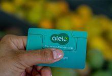 As taxas do vale-alimentação pesam na conta das empresas e dos trabalhadores.