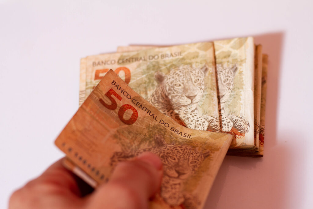 Se você é trabalhador e precisa de um extra, veja como funciona o empréstimo CLT.