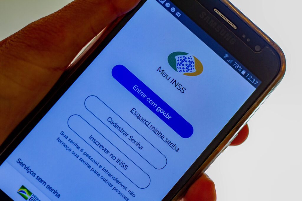 Se você não sabe consultar seu benefício do INSS, veja como funciona o processo.