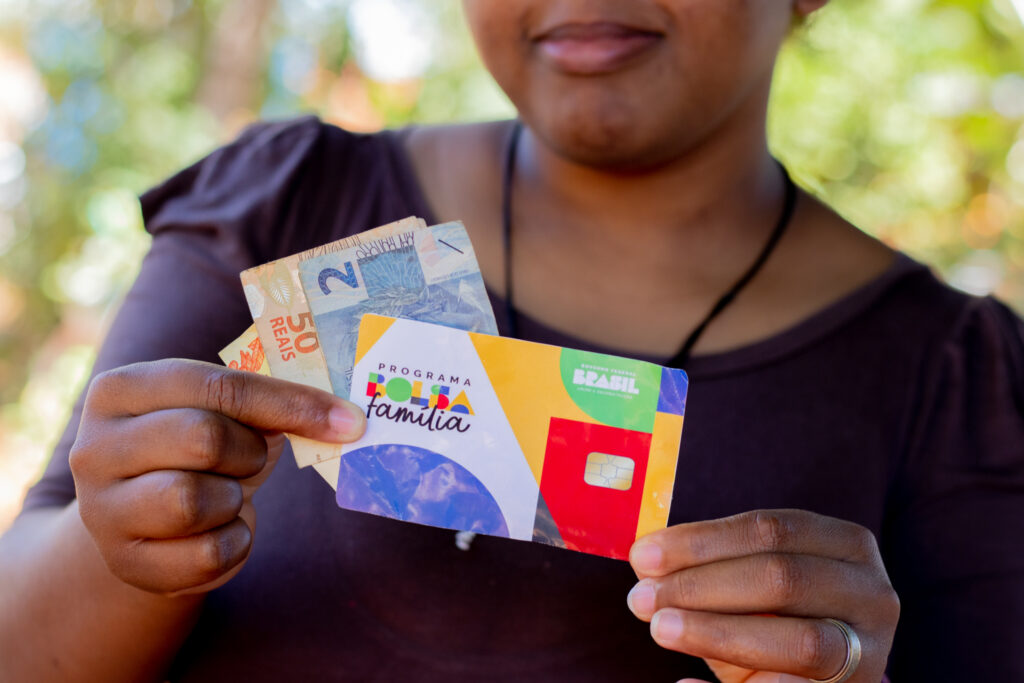Veja o que mudou nas regras do Bolsa Família para quem quer ter acesso aos pagamentos.
