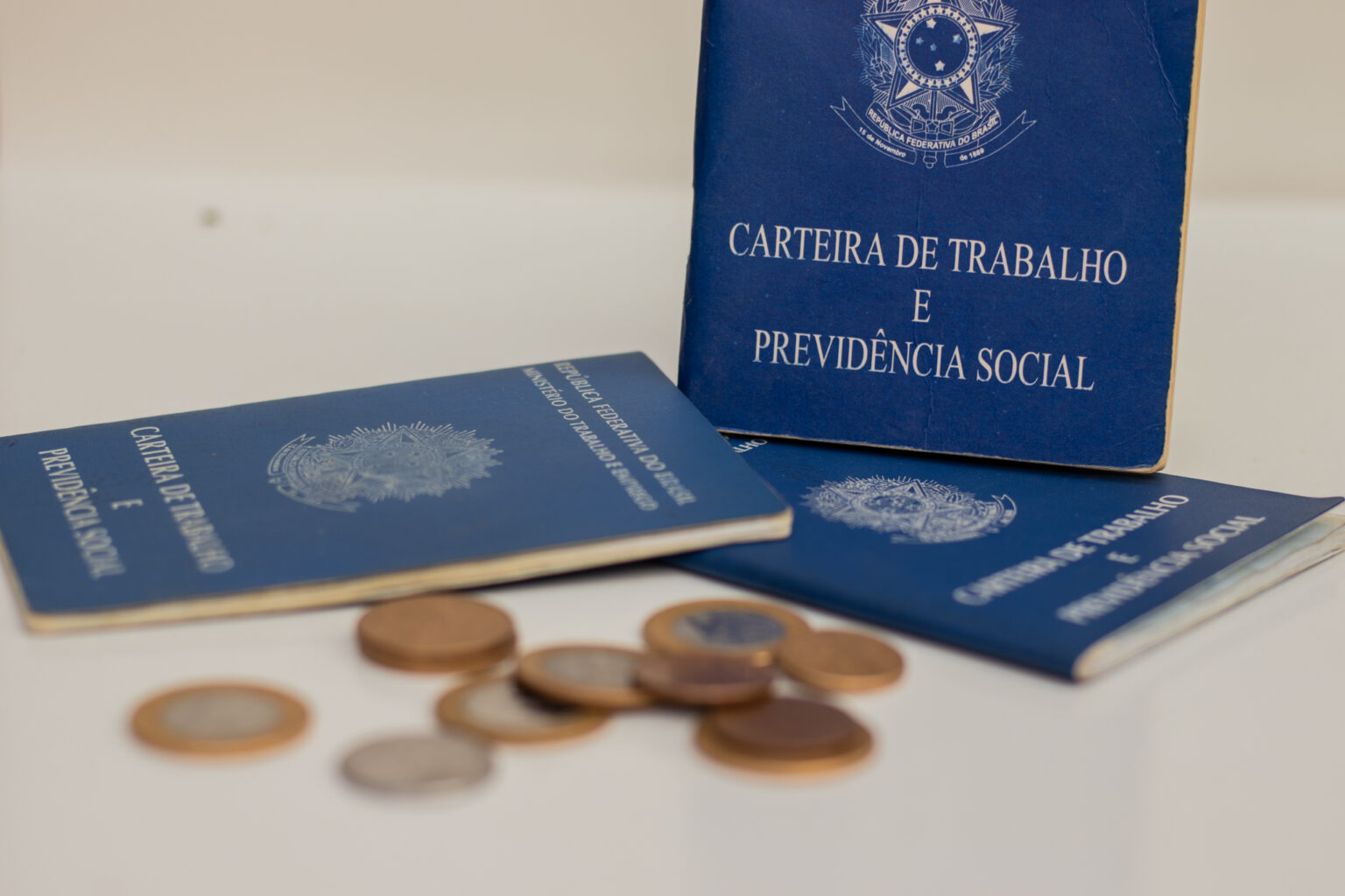 Comprove este dado para ter direito ao seguro-desemprego pela primeira ...