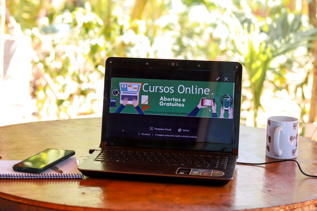 Se você quer fazer cursos gratuitos, veja como ter acesso à oportunidade do MEC.