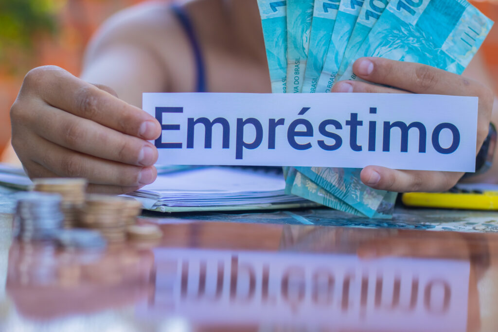 Se você quer contratar crédito, cuidado para não cair em golpe.