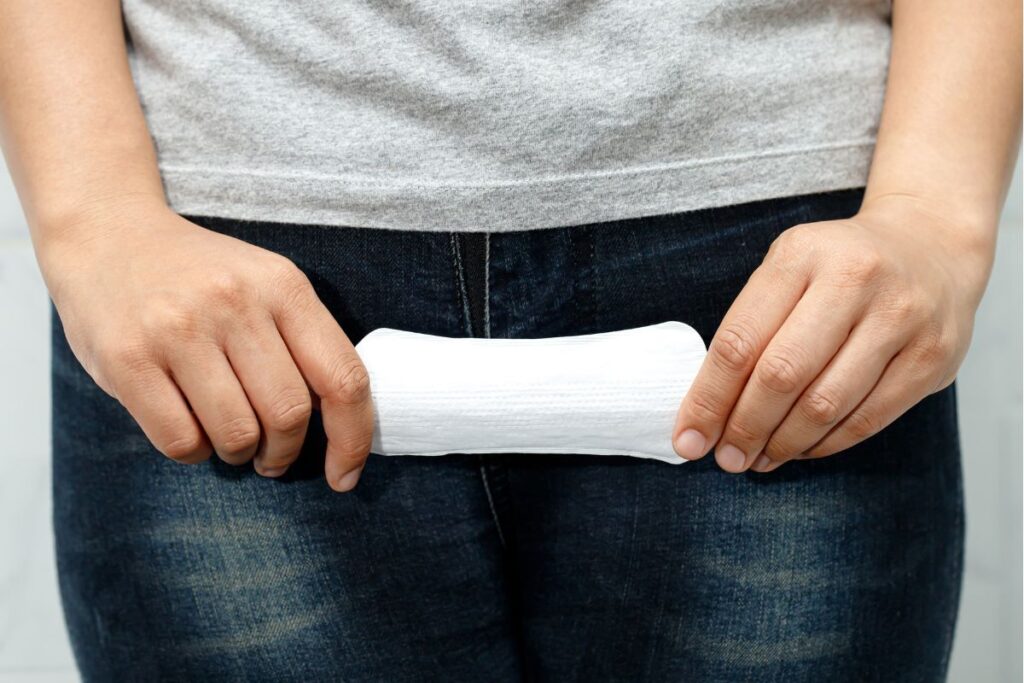 Você já conhece a licença menstrual? Entenda como funciona.