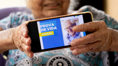 Se você está devendo prova de vida, veja como realizar.