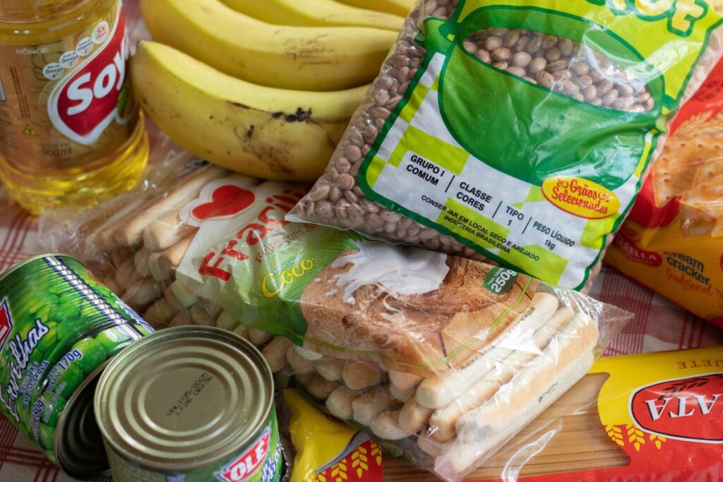 A cesta básica ficou mais barata nos últimos meses. Confira a novidade.