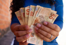 Milhares de pessoas saíram da linha da pobreza devido às políticas públicas do governo.