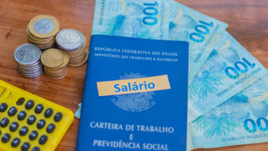Se você é trabalhador, veja como funcionam os descontos no salário.
