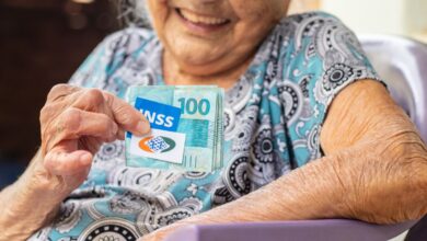 Quem vai receber aposentadoria e outros benefícios deve ficar atento às datas do INSS.