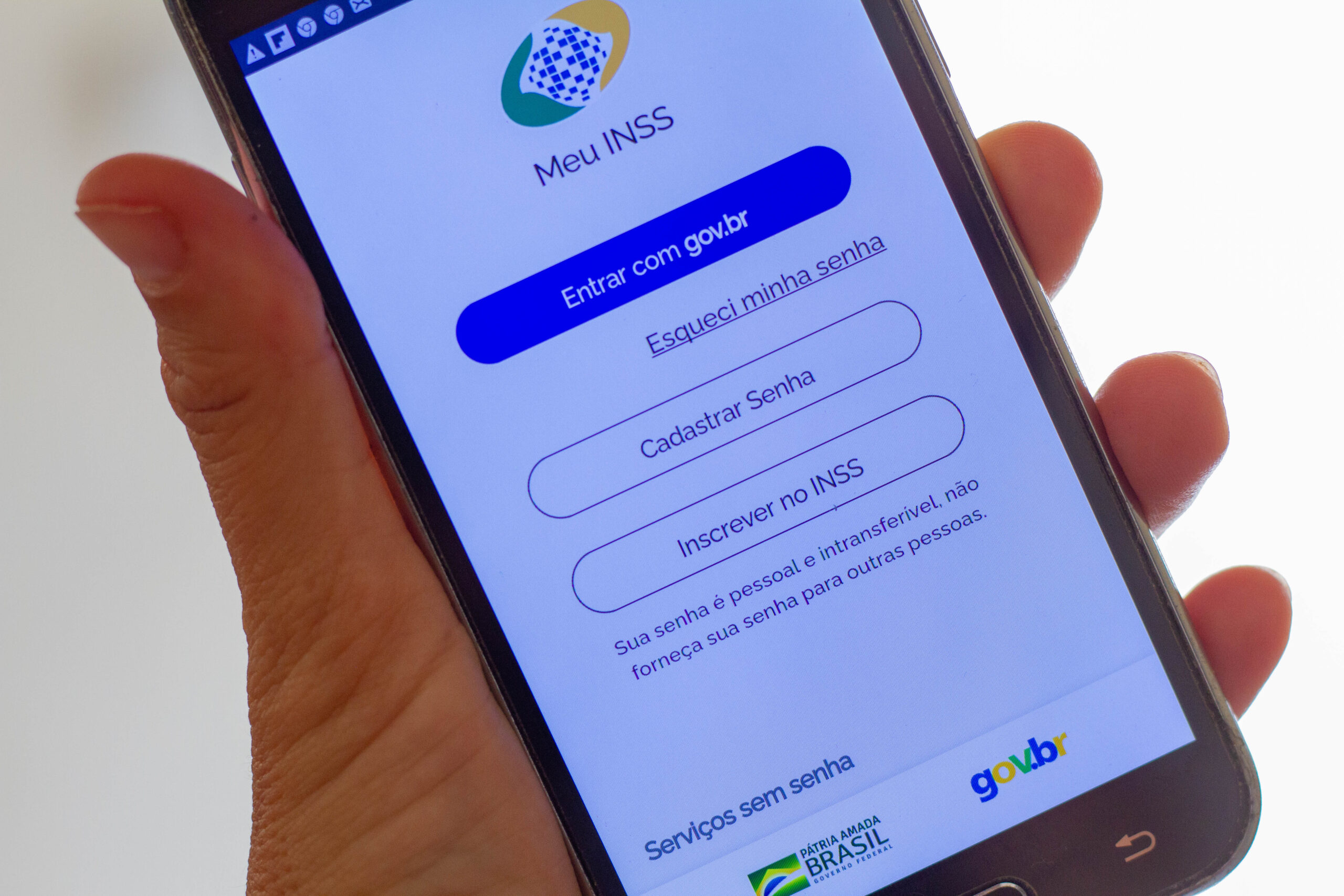 O INSS determinou um prazo para que segurados do INSS cadastrem sua biometria.