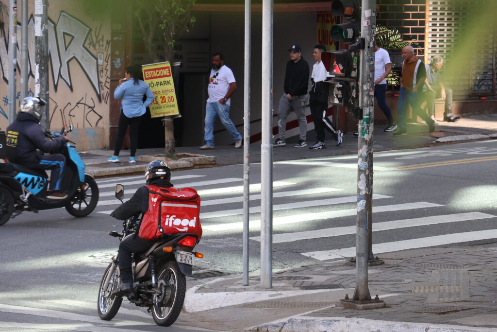Os motoristas de app estão cada vez mais perto de conquistar direitos fundamentais.