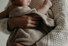 As mães agora recebem novos direitos relacionados à licença-maternidade e ao salário-maternidade.