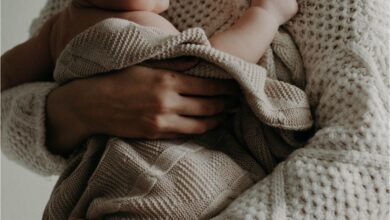 As mães agora recebem novos direitos relacionados à licença-maternidade e ao salário-maternidade.