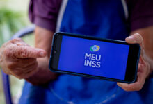 Se você é aposentado, veja se vai receber o 14º salário do INSS.