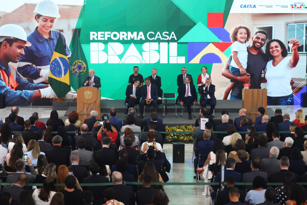 O programa Reforma Casa Brasil foi lançado oficialmente pelo governo.
