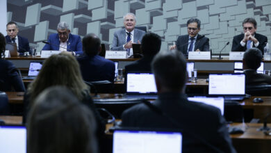 A redução da jornada de trabalho voltou a ser estudada pelo governo.
